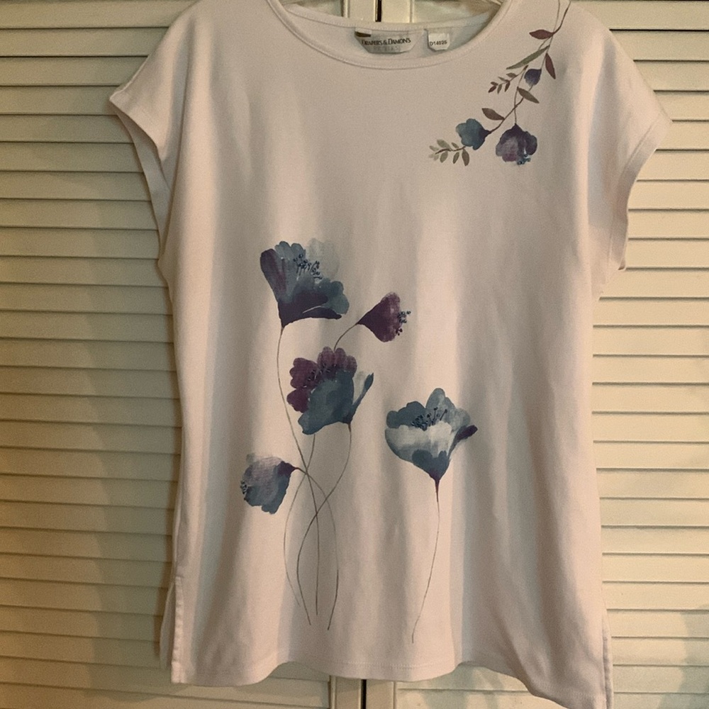 Draper’s & Damon’s petites vintage floral sequins top
